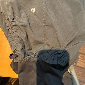 Lulu lemon dog walker capris